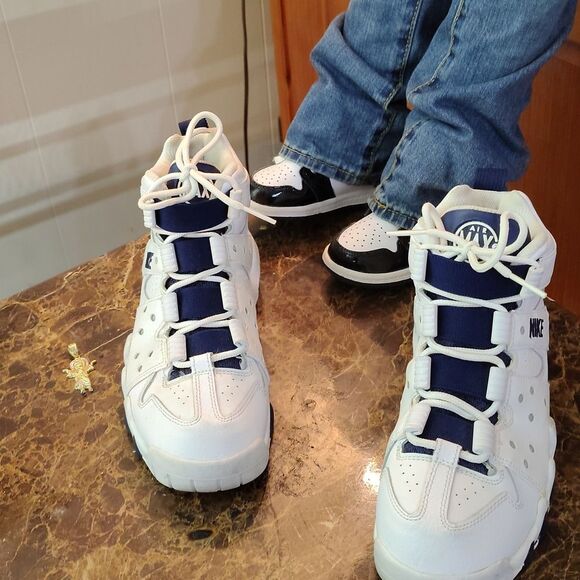 Nike Air Barrage Mid White/Navy – Size 5.5 – Retro Basketball/Trainer - Picture 2 of 9